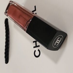 Chanel 35 Lame Pourpre Liquid Eyeshadow
